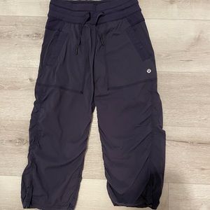 Lululemon studio cropped joggers- size 2.
